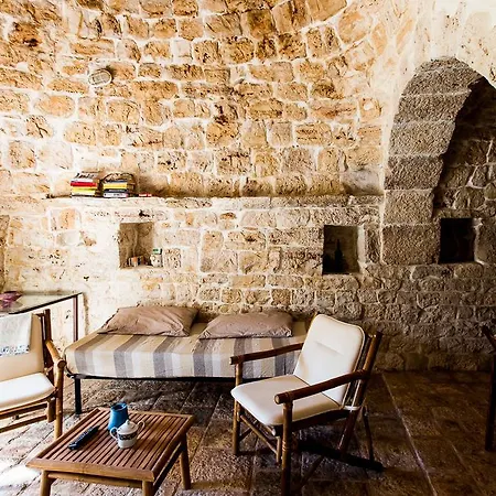 Trullo Sardella * San Michele Salentino